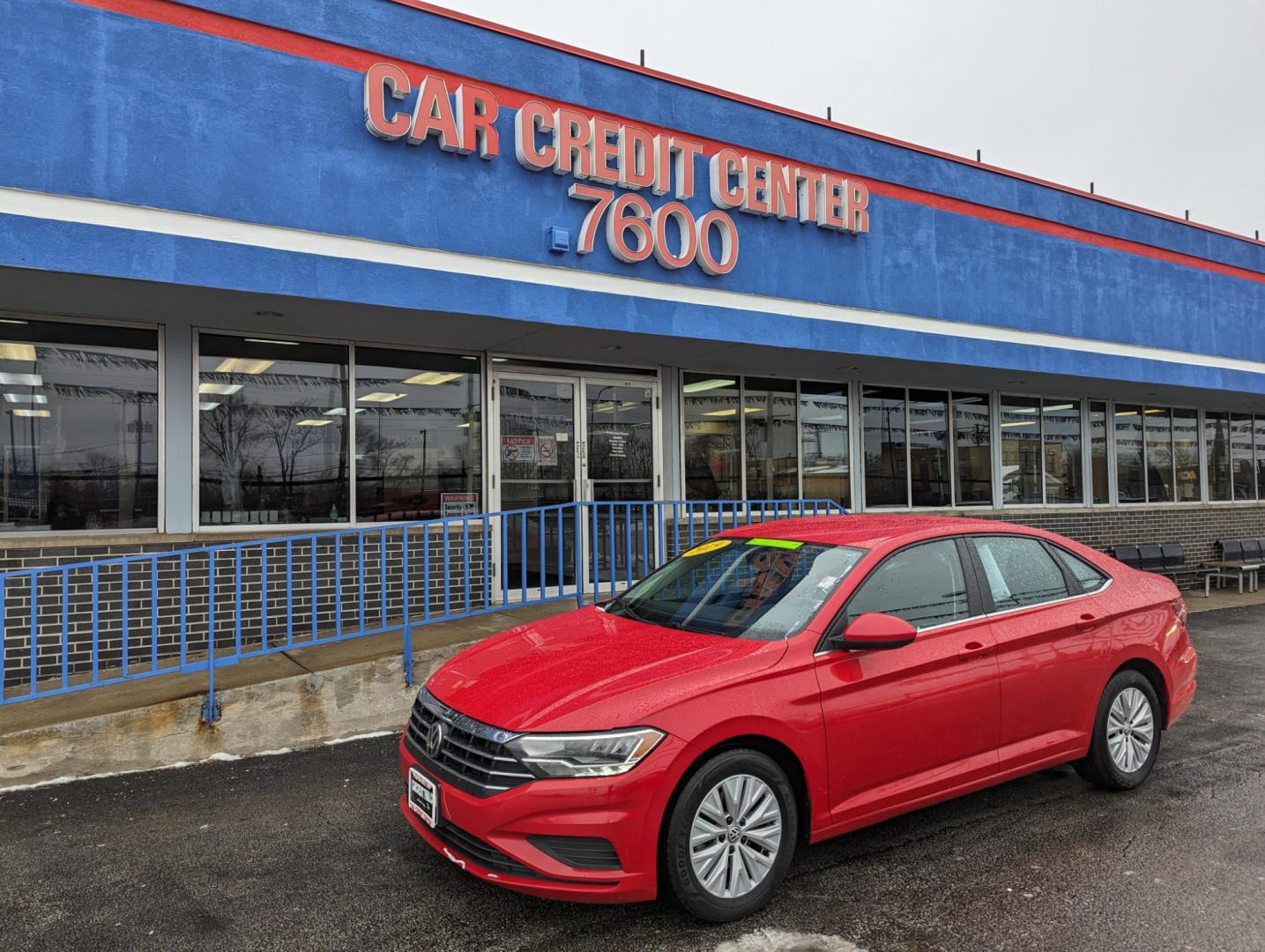 2019 RED Volkswagen Jetta 1.4T SE 8A (3VWC57BU3KM) with an 1.4L L4 DOHC 20V engine, 8A transmission, located at 7600 S Western Ave., Chicago, IL, 60620, (773) 918-3980, 0.000000, 0.000000 - Photo#1